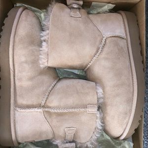 Single Mini Bow Ugg Boots